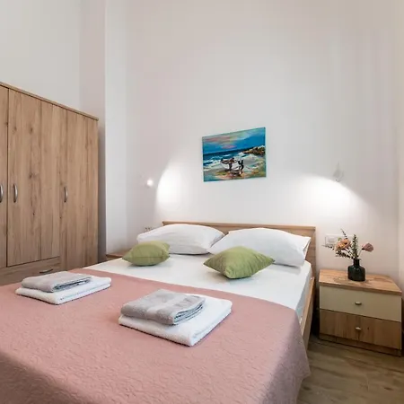 Maja Apartmán *